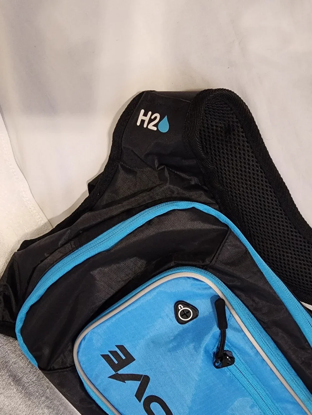 FreeMove H2 Hydration Backpack 2L Water Bladder Hiking Cycling Blue